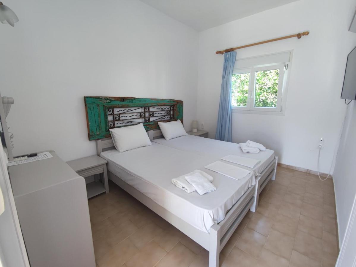 Agnanti Hotel Adamantas  Екстериор снимка